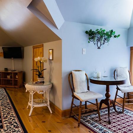 A Hidden Gem Bed And Breakfast Windsor Exteriér fotografie